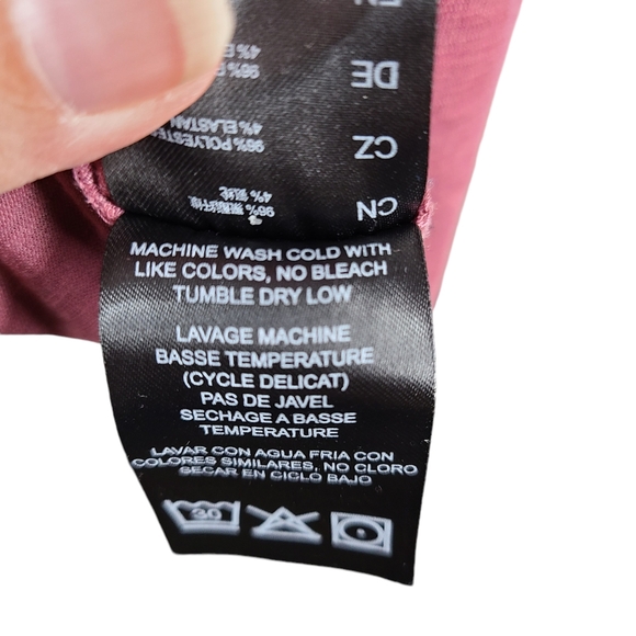 Kuhl long-sleeve v-neck mauve shirt women's size medium - Picture 14 of 15